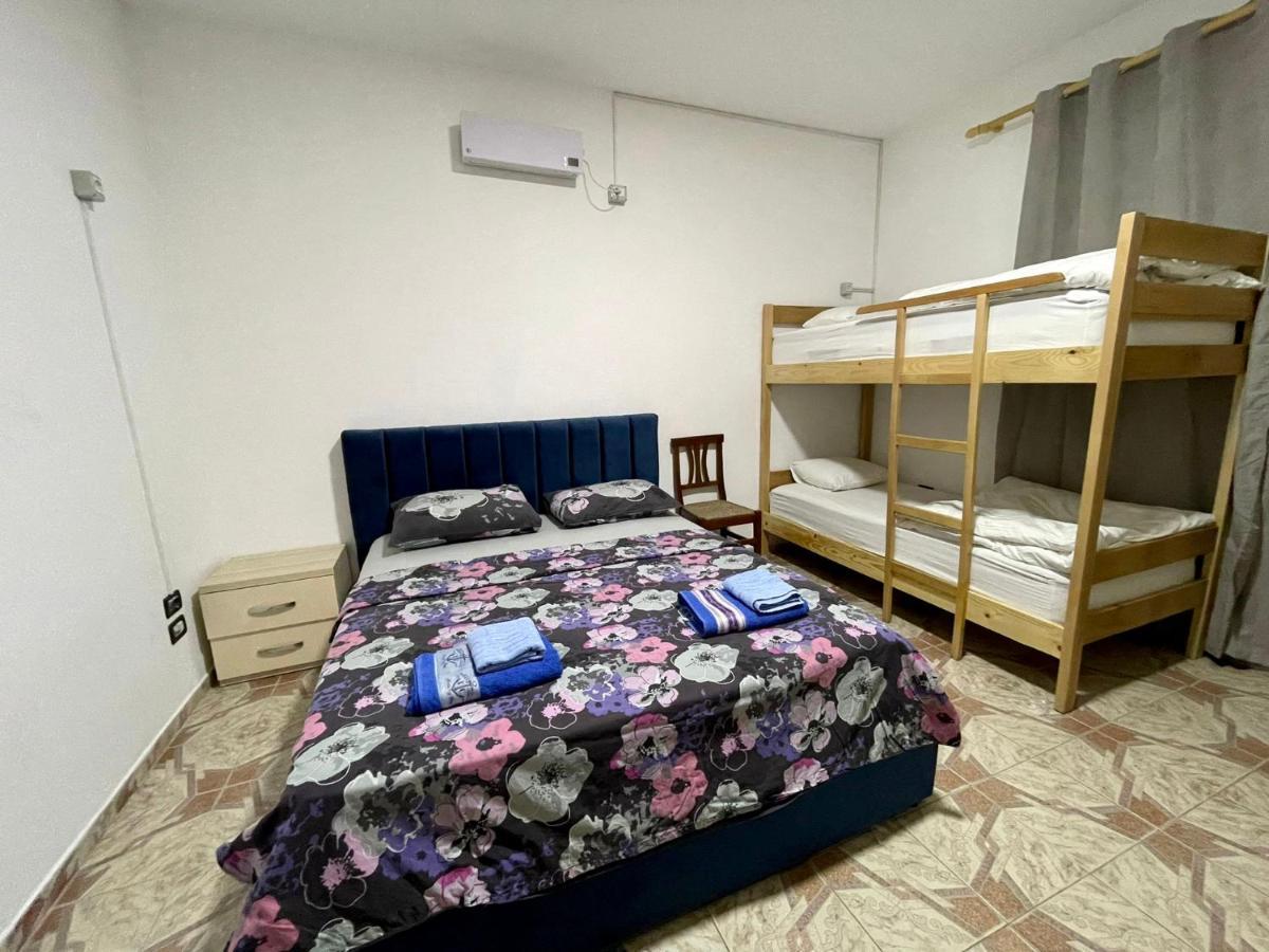 Me & You Hostel Tirana Exterior photo